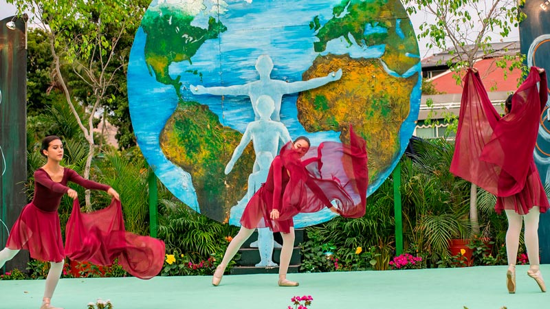 Presentación de danza en el CEC
